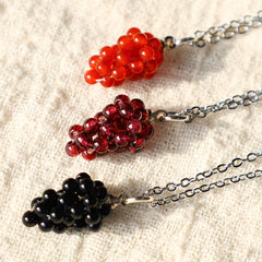 Natural Garnet Red Agate Black Onyx Protection Necklace Pendant