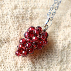 Natural Garnet Red Agate Black Onyx Protection Necklace Pendant