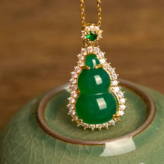 Green Chalcedony Gourd Pendant